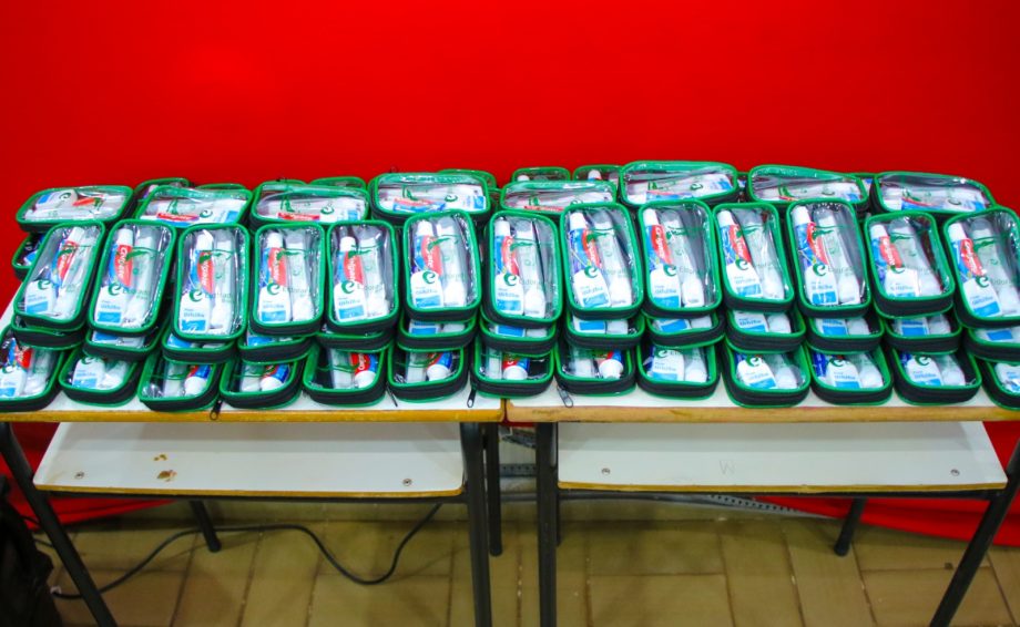 Parceria entre Prefeitura e Eldorado Brasil beneficia 580 crianças com kits de higiene bucal