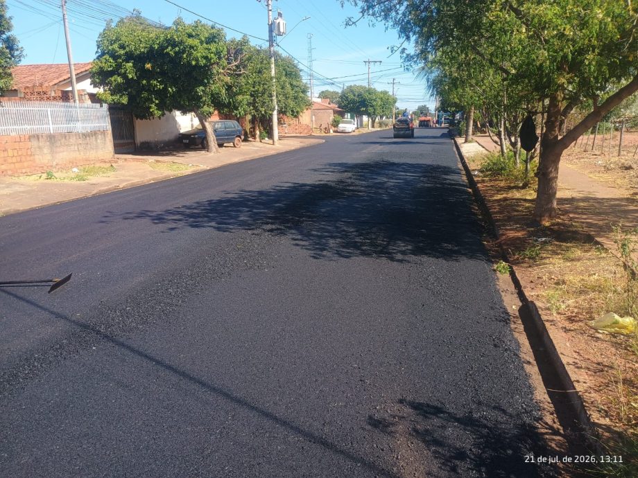 Prefeitura dá continuidade à 1ª etapa do recapeamento asfáltico com nova frente de obras no Bairro Santa Rita