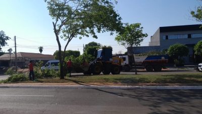 Defesa Civil e equipes da Prefeitura atuam desde ontem ap&oacute;s tempestade que atingiu Tr&ecirc;s Lagoas (10)