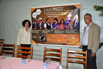 20917-grade-de-shows-e-rodeio-da-expotres-2013