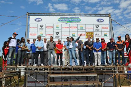 21298-prefeita-na-abertura-do-motocross