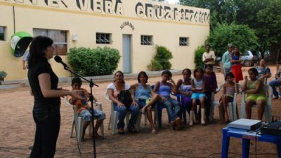 2197-simone-fiscaliza-obras-da-segunda-escola-da-zona-rural
