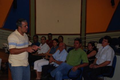 2203-promotoria-do-meio-ambiente-discute-sobre-os-estacionamentos-irregulares