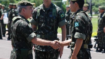 2228-novo-comandante-assume-exercito-em-tres-lagoas