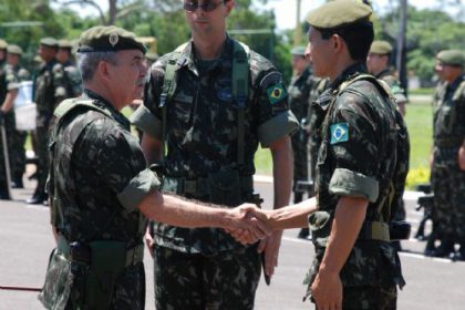 2228-novo-comandante-assume-exercito-em-tres-lagoas