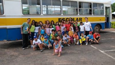 2246-projeto-recreio-de-ferias-leva-criancas-para-passeio