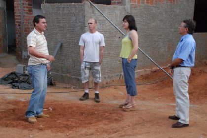2268-simone-visita-obras-do-colegio-unitres