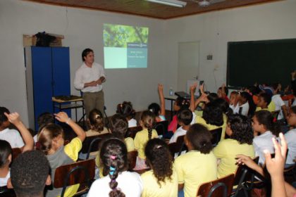 2289-mata-ciliar-e-agua-sao-temas-de-palestra-para-os-alunos-do-guardioes-projeto-nascente