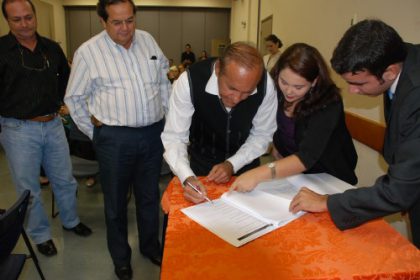 2405-prefeitura-de-tres-lagoas-participa-de-assinatura-de-resultados-de-projetos