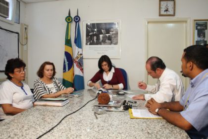 2435-prefeitura-assina-renovacao-de-convenio-com-aabb-comunidade