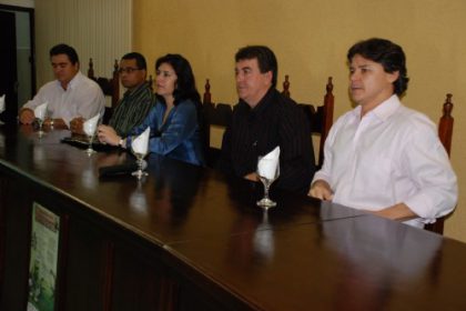 2462-prefeita-participa-de-palestra-sobre-reforma-tributaria