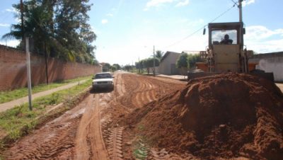 2465-iniciada-obra-que-vai-completar-o-asfalto-no-entorno-do-hospital-regional-unimed