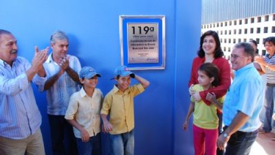 2518-simone-entrega-sala-de-informatica