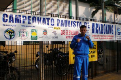 2575-atleta-de-kickboxing-conquista-tres-medalhas-de-ouro