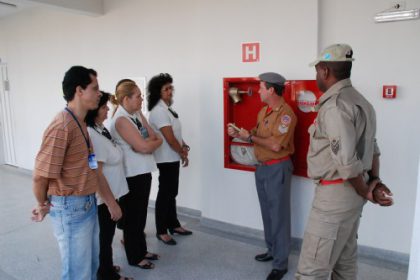 2578-escolas-municipais-recebem-treinamento-de-combate-a-incendio