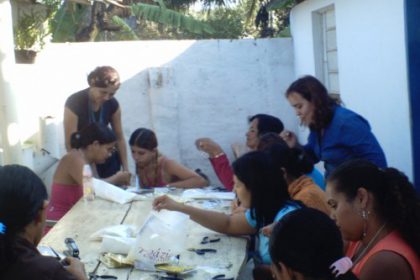 2592-cras-forma-primeiras-turmas-do-projeto-maos-da-familia