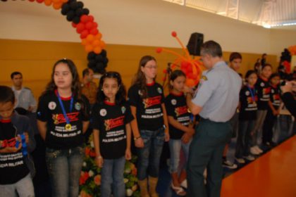 2617-programa-proerd-forma-alunos