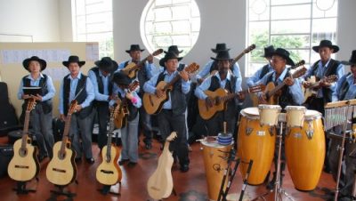2625-orquestra-de-violeiros-viaja-para-andradina