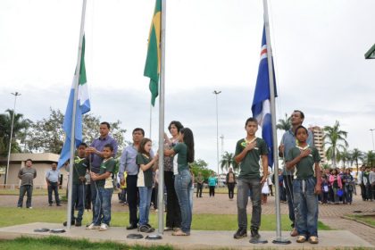 26445-prefeita-prestigia-atividades-em-comemoracao-a-semana-da-patria