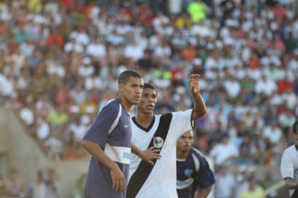 2715-misto-lidera-grupo-na-2-fase-do-estadual-sub-18