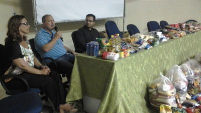 27201-semec-entrega-alimentos-em-comemoracao-ao-dia-do-profissional-de-educacao-fisica