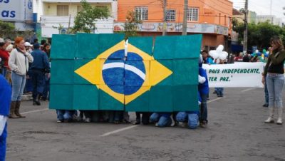 2723-3-mil-pessoas-comparecem-ao-desfile-de-7-de-setembro