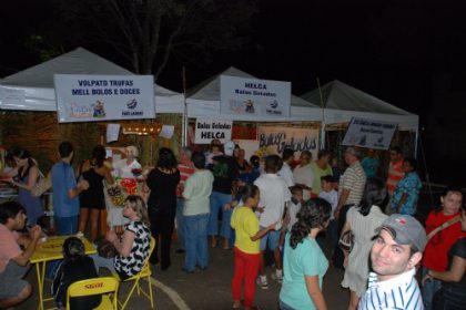 2778-artistas-locais-abrem-a-23-festa-do-folclore-de-tres-lagoas