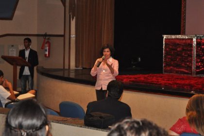 28451-prefeita-prestigia-abertura-do-ms-em-cena-que-atraiu-grande-publico