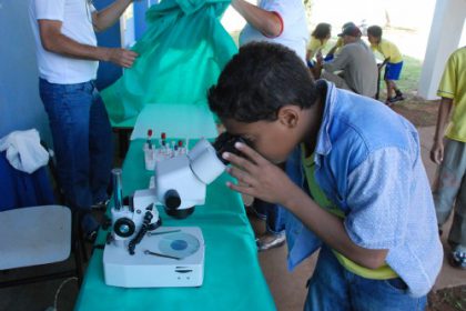 2910-escola-maria-de-lourdes-lopes-encerra-projetos-ambientais
