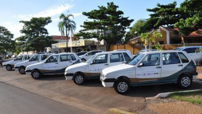30726-marcia-moura-e-fabio-trad-entregam-cinco-veiculos-para-secretaria-de-saude