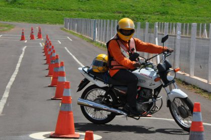 31064-prefeitura-regulariza-mototaxistas-para-exercicio-legal-da-profissao