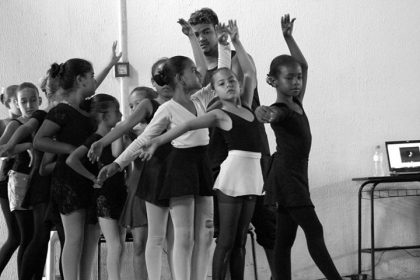 31106-aulas-de-ballet-classico-terao-inicio-na-proxima-segunda-feira