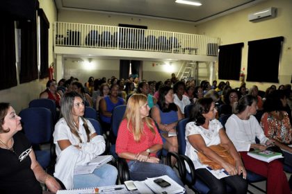 31391-encontro-de-especialistas-em-educacao