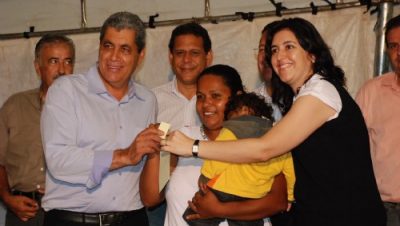 3152-andre-puccinelli-autoriza-obras-no-aeroporto-e-entrega-casas-populares-em-tres-lagoas