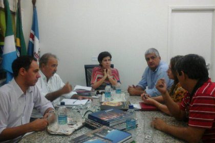 32027-reuniao-para-solucao-da-falta-de-medicamentos