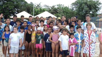 32238-equipe-de-tres-lagoas-participa-do-festival-amizade-de-natacao