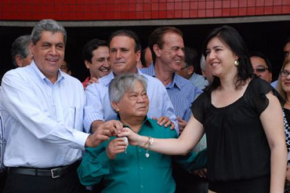 3276-andre-puccinelli-entrega-53-viaturas-a-policia-civil