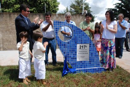 3291-simone-inaugura-asfalto-no-bairro-vila-operaria