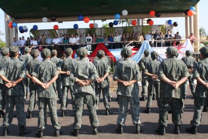 33079-desfile-civico