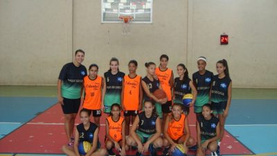 39752-em-pe-professora-flavia-araujo-gisele-ana-laura-isabela-luana-ariele-maria-giovana-kamili-e-tayla-agachadas-luana-marilia-maria-clara-giovana-e-giovana-sono