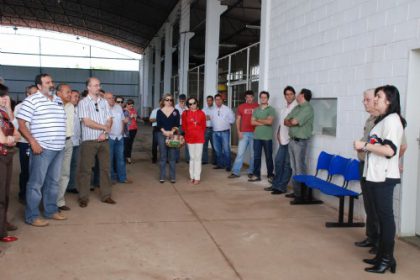 4004-simone-inaugura-oficina-da-administracao