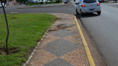 41197-o-material-esta-sendo-removido-para-ser-selecionado-e-reaproveitado