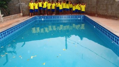 419-simone-tebet-inaugura-piscina-no-projeto-sos-crianca