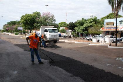 4207-operacao-tapa-buracos-ja-soma-250-toneladas-de-massa-asfaltica