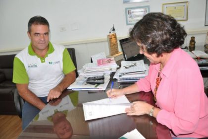 44348-secretario-de-esporte-e-prefeita-marcia-moura