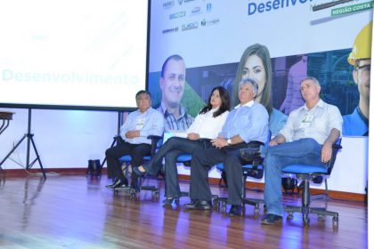 47908-vice-prefeito-participa-de-encontro-de-negocios