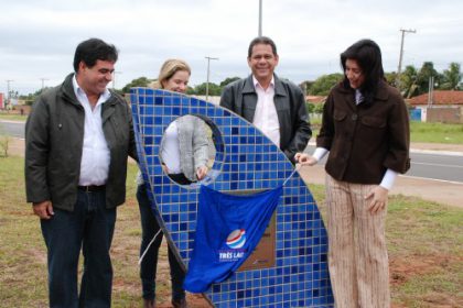 4810-simone-inaugura-asfalto-nos-bairros-colino-e-primaveril