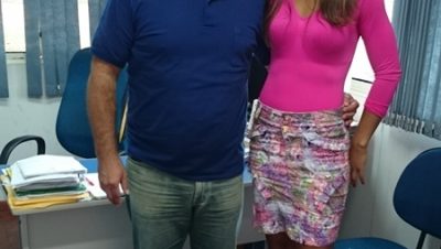 48180-secretario-de-esportes-e-a-paratleta-silvania-costa