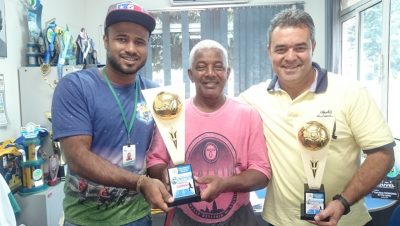 48214-secretario-de-esportes-recebe-visita-do-tecnico-da-escolinha-de-futsal