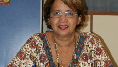 4828-prefeita-nomeia-nova-diretora-do-departamento-educacional-e-pedagogico